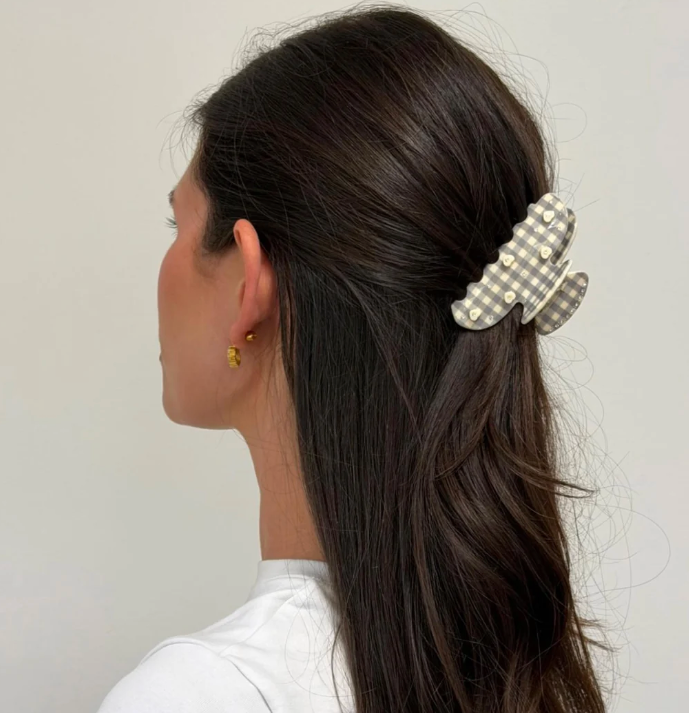 Cozy Cloud Gingham Sweetheart Clip