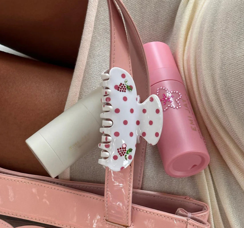 Group styling reference for Coconut Berry Dot Sweetheart Clip